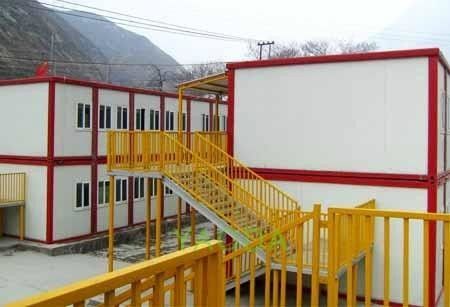 الصين تخصيص لون حاوية وحدات الإسكان الاتصال الرأسي مع ساندويتش Wallboard مصنع
